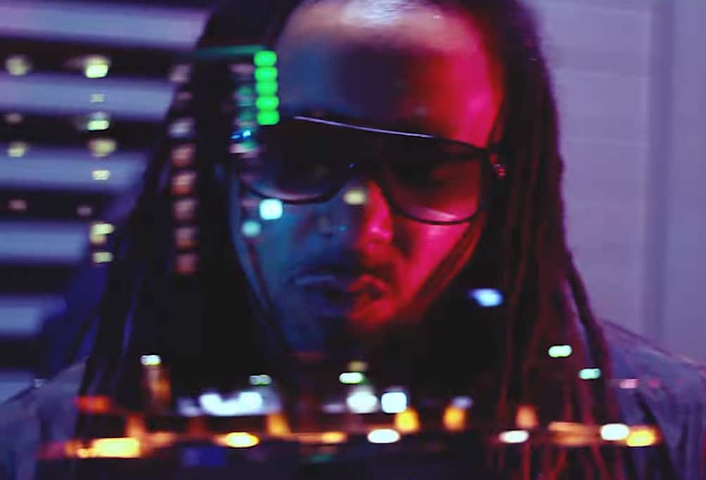 Le tristement célèbre MC des Rap Contenders a balancé un nouveau clip en compagnie de Shydak dénommé "Fuck U Play Me". 