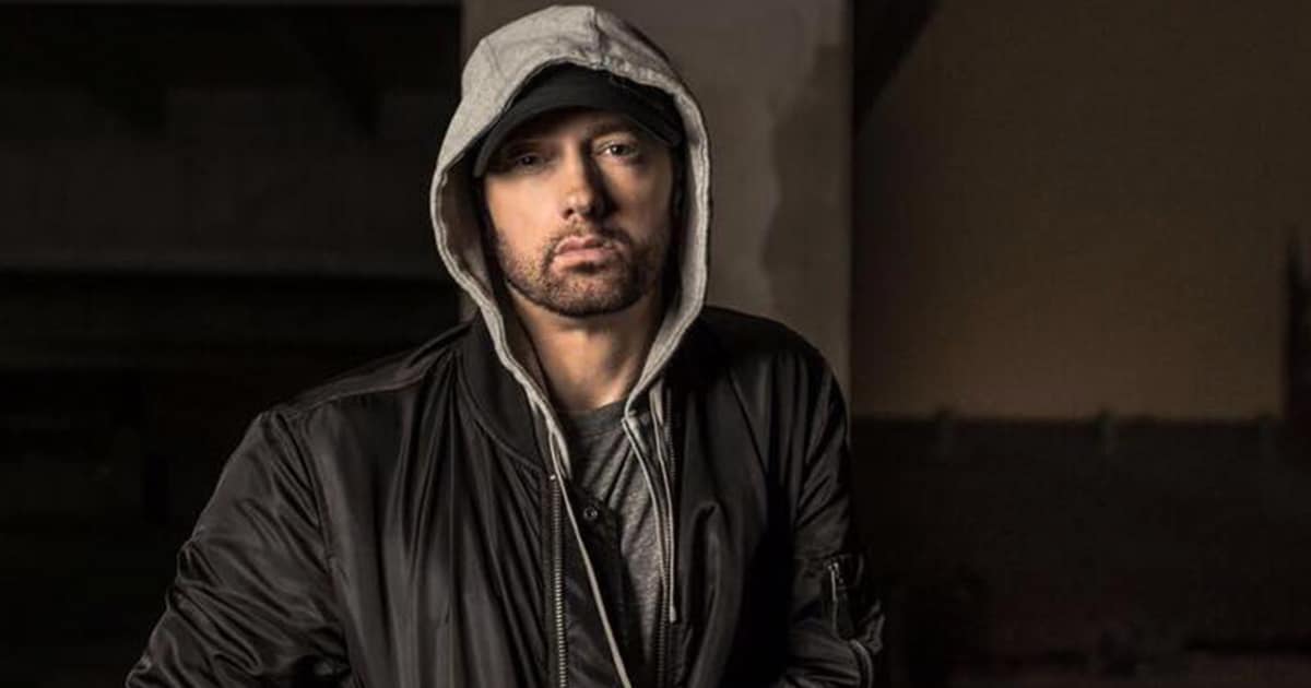 Après avoir confirmé le nom de son nouvel album, Revival, Eminem s'apprête à dévoiler le premier extrait ce vendredi.