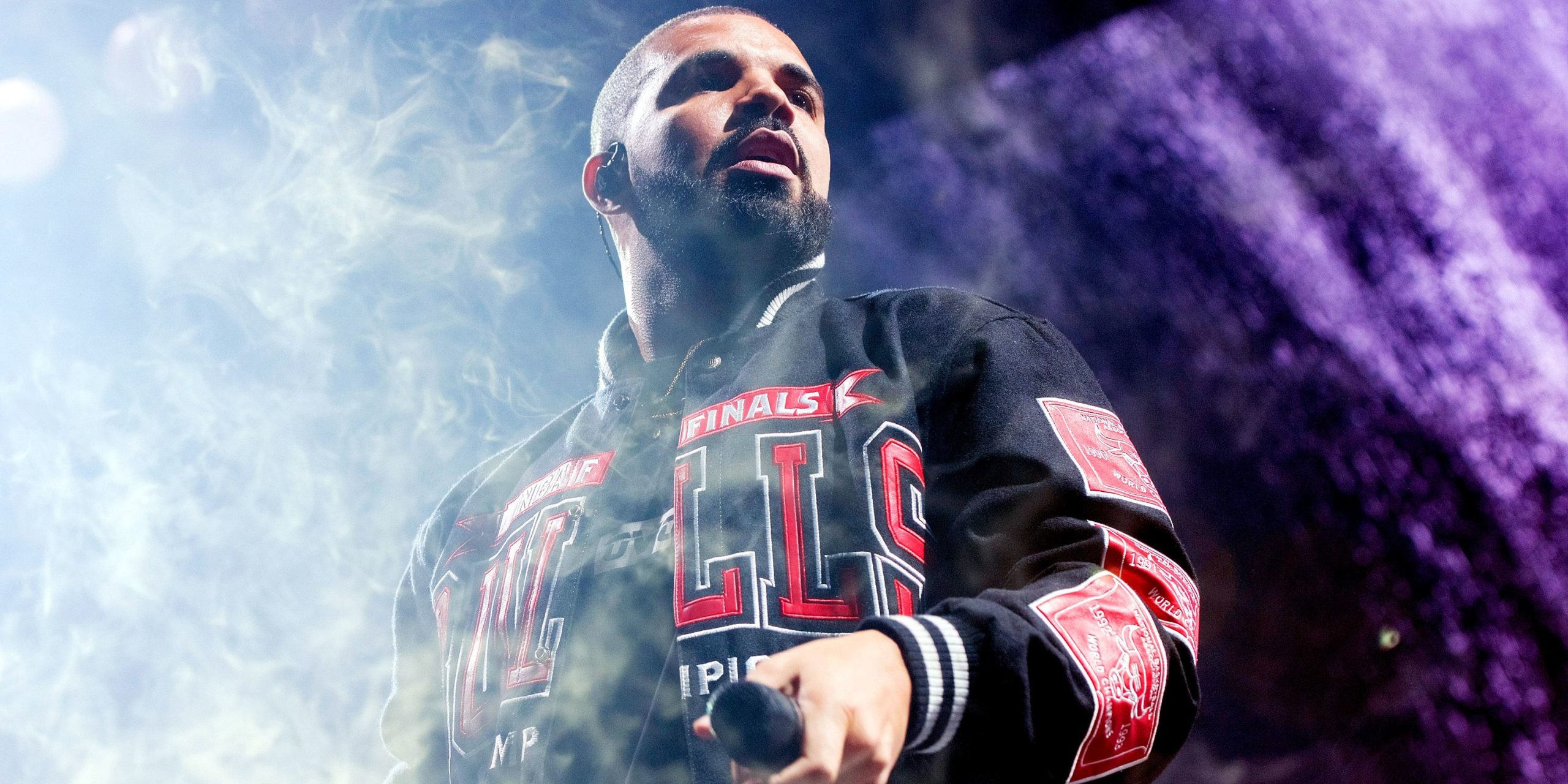 Drake signe un retour en force avec un EP surprise "Scary Hours"