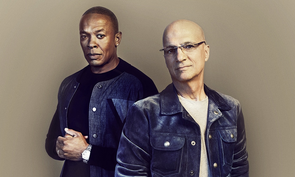 Diffusée en 2017 sur HBO, la série “The Defiant Ones” se penche sur la collaboration improbable entre Dr. Dre et le producteur Jimmy Iovine
