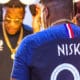 Photos : Niska dévoile le nouveau maillot de l'équipe de France