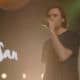 Vidéo : Orelsan s'offre un live original et acoustique chez Thomas Ngijol