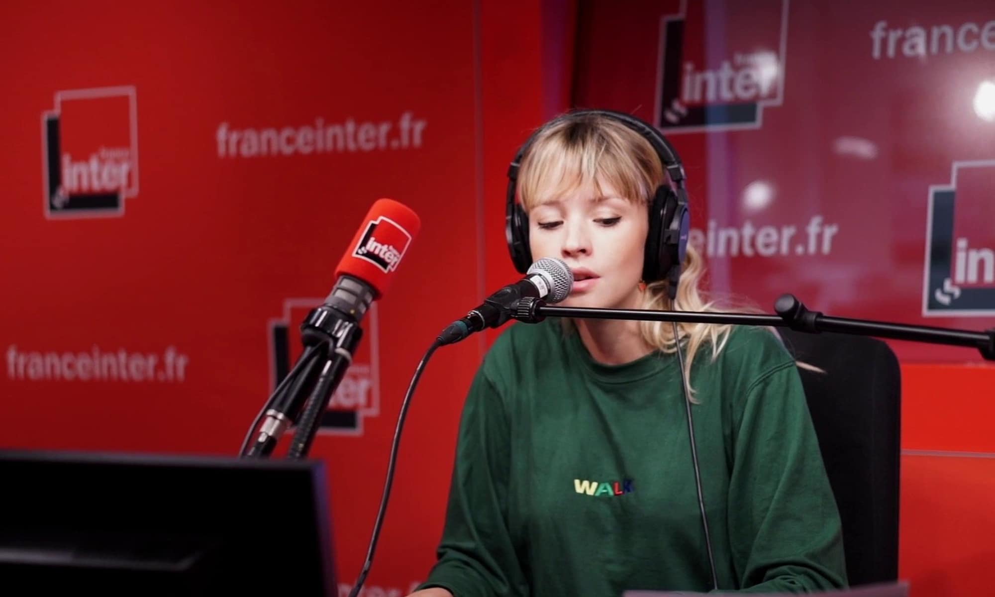 Angèle reprend du Gainsbourg sur France Inter, et nous livre une sublime performance
