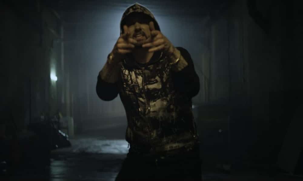 Eminem luttre contre "Venom" dans un nouveau clip ultra sombre