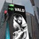 Après le Japon, Vald se paye un panneau publicitaire à New York